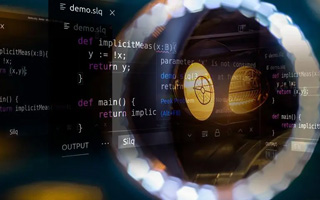 余江 ,php声明和调用变量的符号是什么？